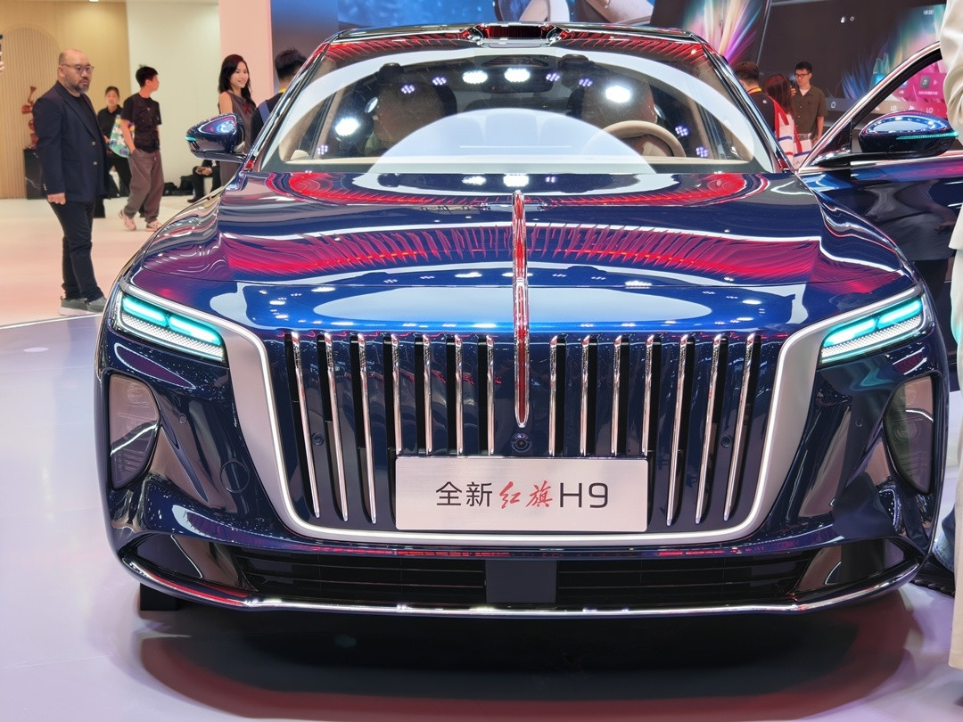 【全新红旗H9非常E级范，华为加持能卖40万】北京车展上全新红旗H9正式亮相，预