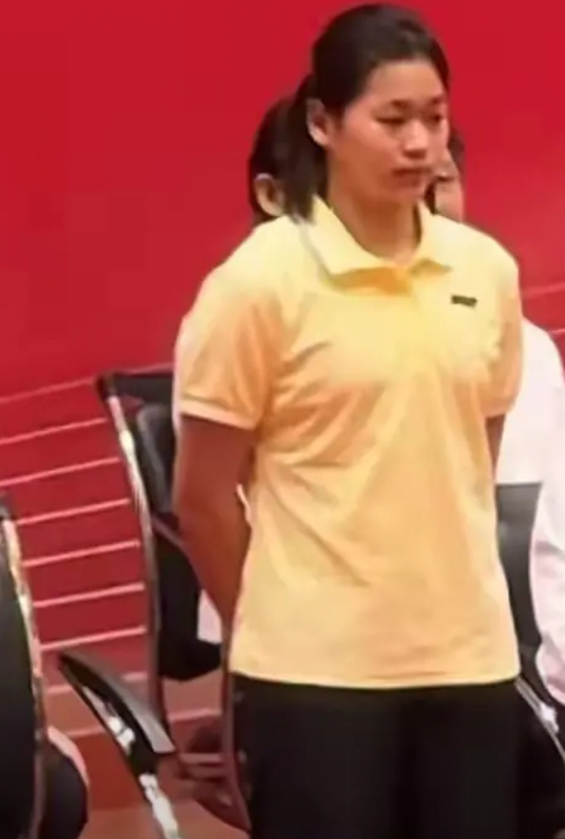 全红婵一露面，那些揶揄她，唱衰她的又开始了，左一句不自律右一句不自律，完全无视遗