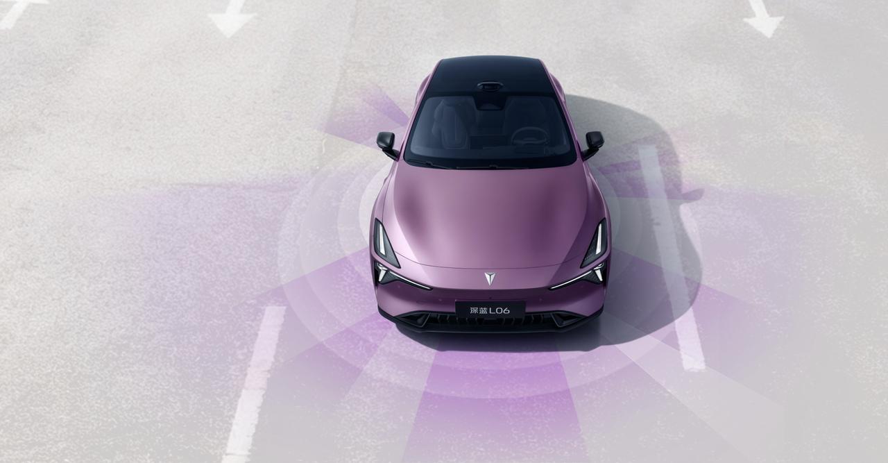 深蓝L06正式上市，限时惊喜价13.29-15.49万元，有以下亮点：1、长宽