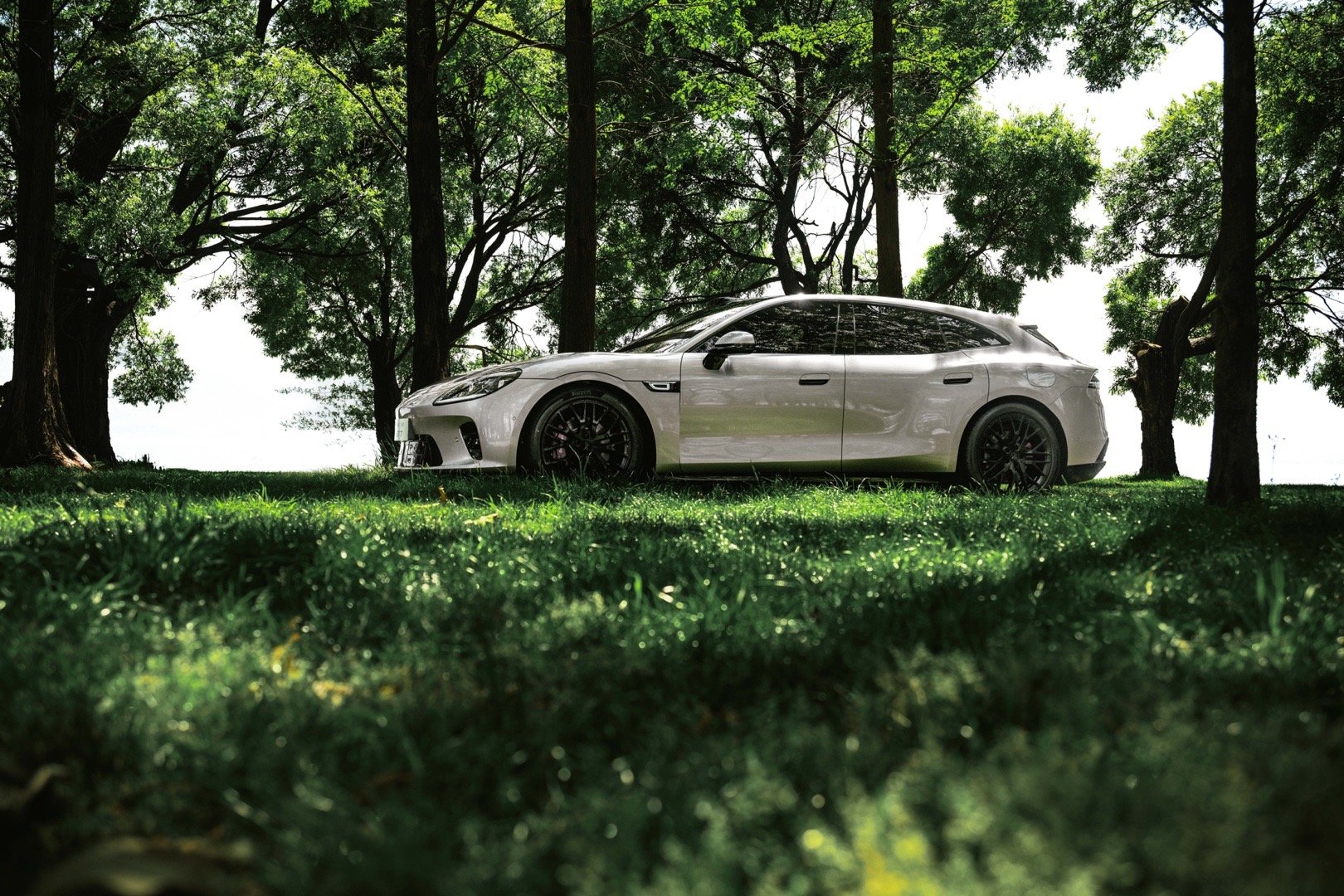 启境GT7工信部公示这台车我真是期待了好久哇！作为华为乾崑和广汽集团强强联合的