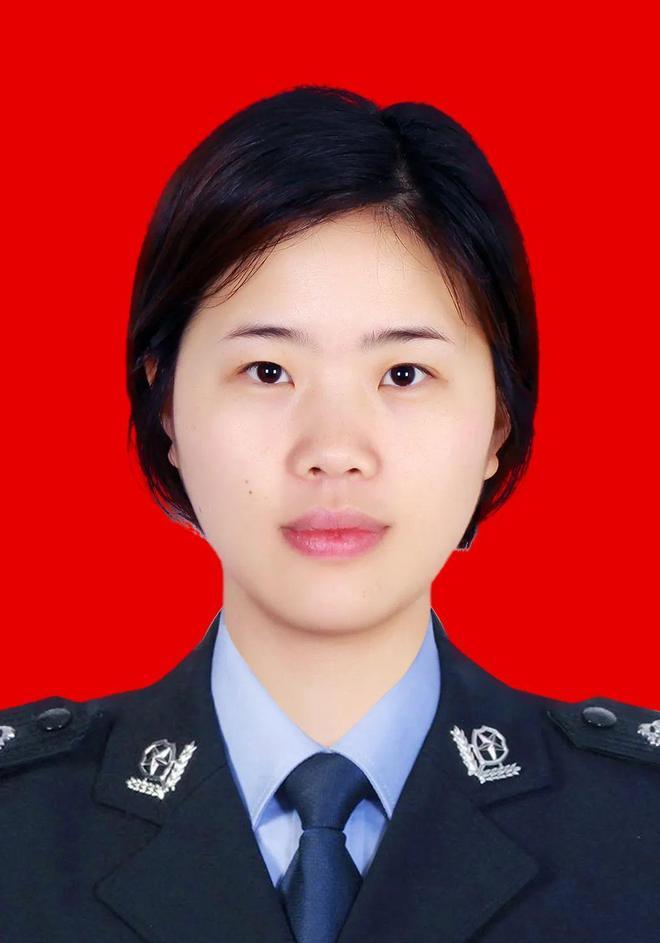 徒手夺刀、万元全捐！四川沐川95后女副所长，彻底撕开了社会最真实一面刷遍全