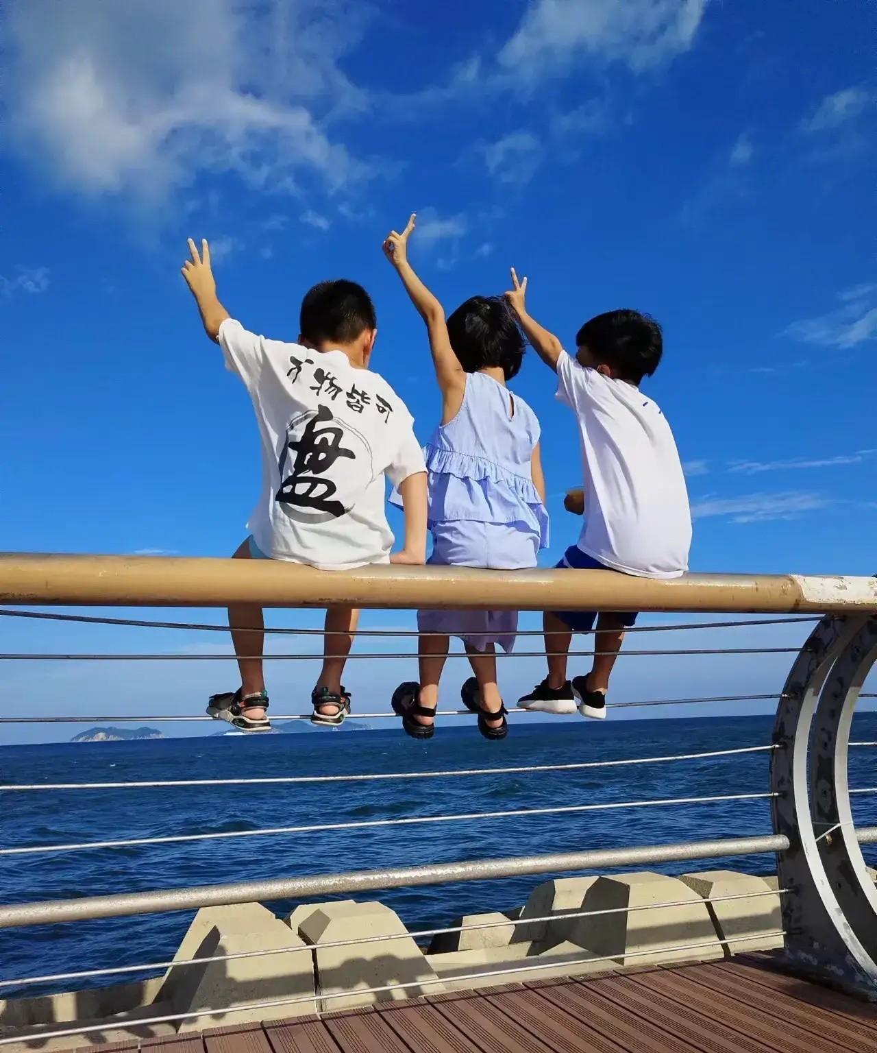 美国的人口一直是个谜，就说从二战后，美国经济进入了建国以来的鼎盛时期，尤其是苏联
