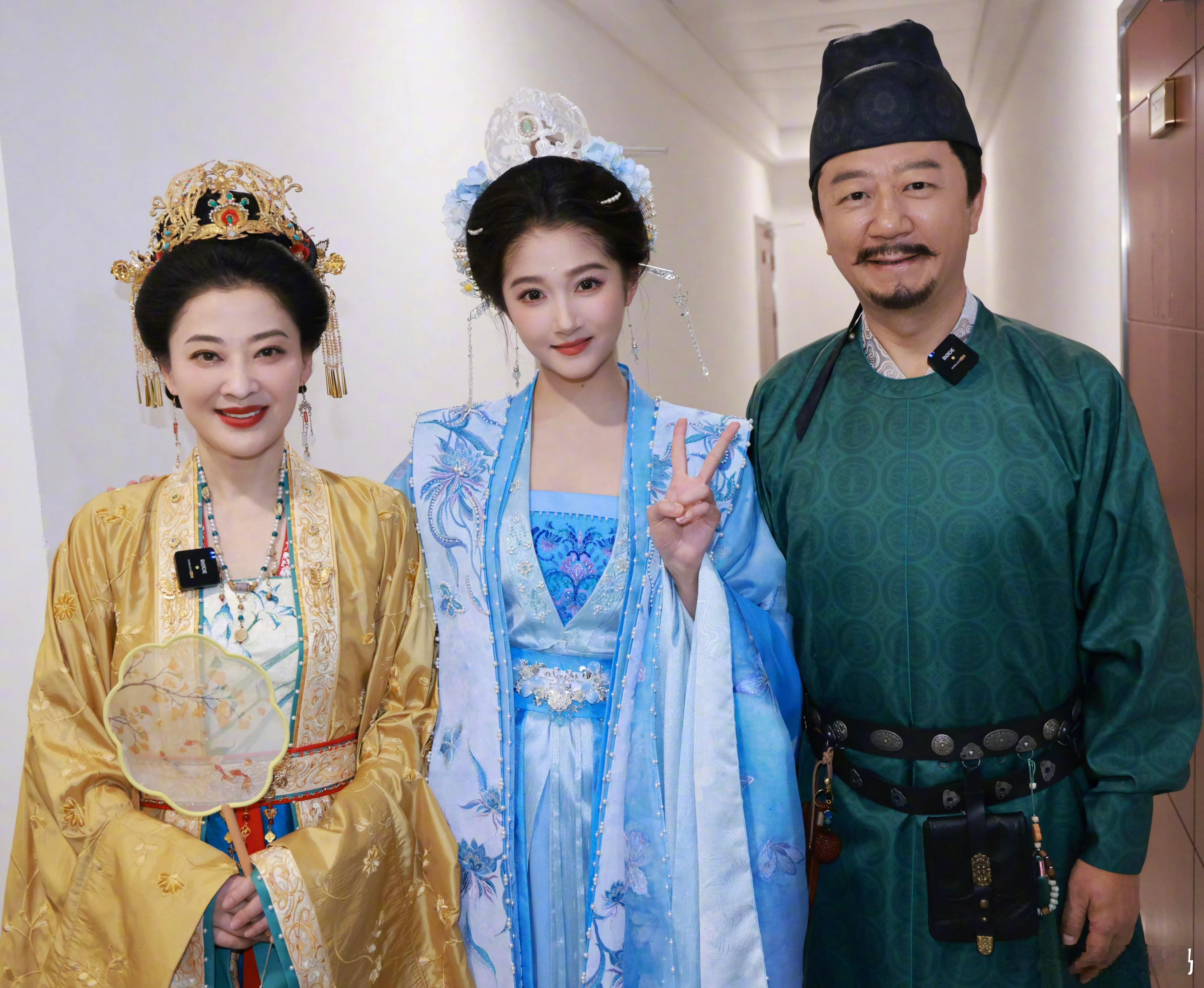 关晓彤每次王牌古装造型都好适合她，温婉可人具像化，古装本快来！！​​​
