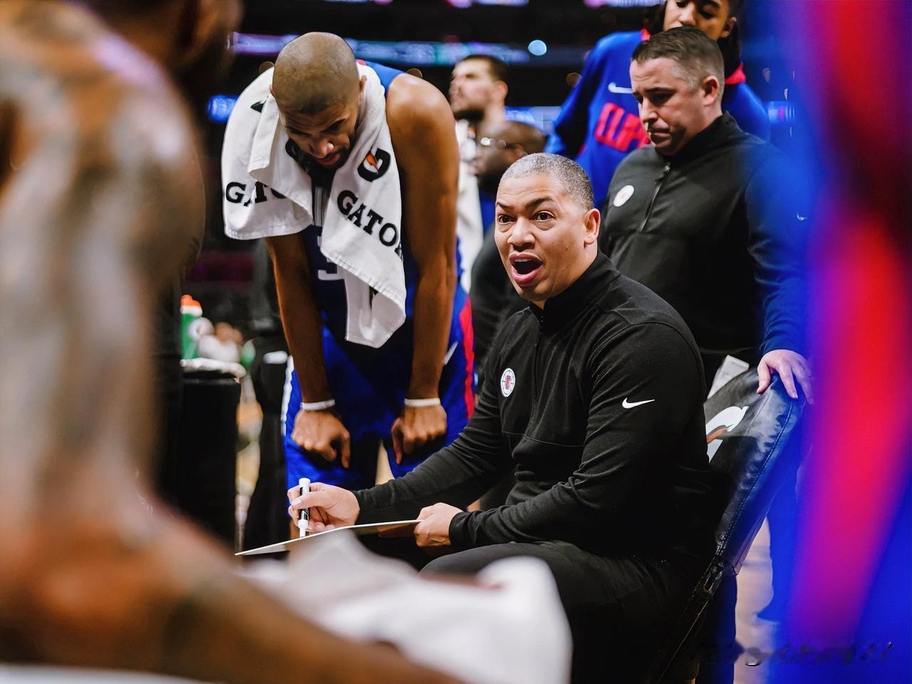 泰伦卢还是运气好！快船战绩6胜21负时，他定下了剩余赛程35胜20负的目标