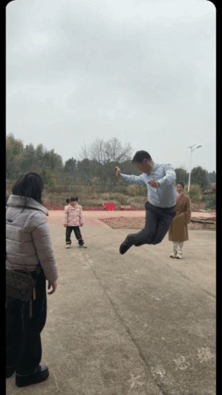 一跳成名，一般人做不到！