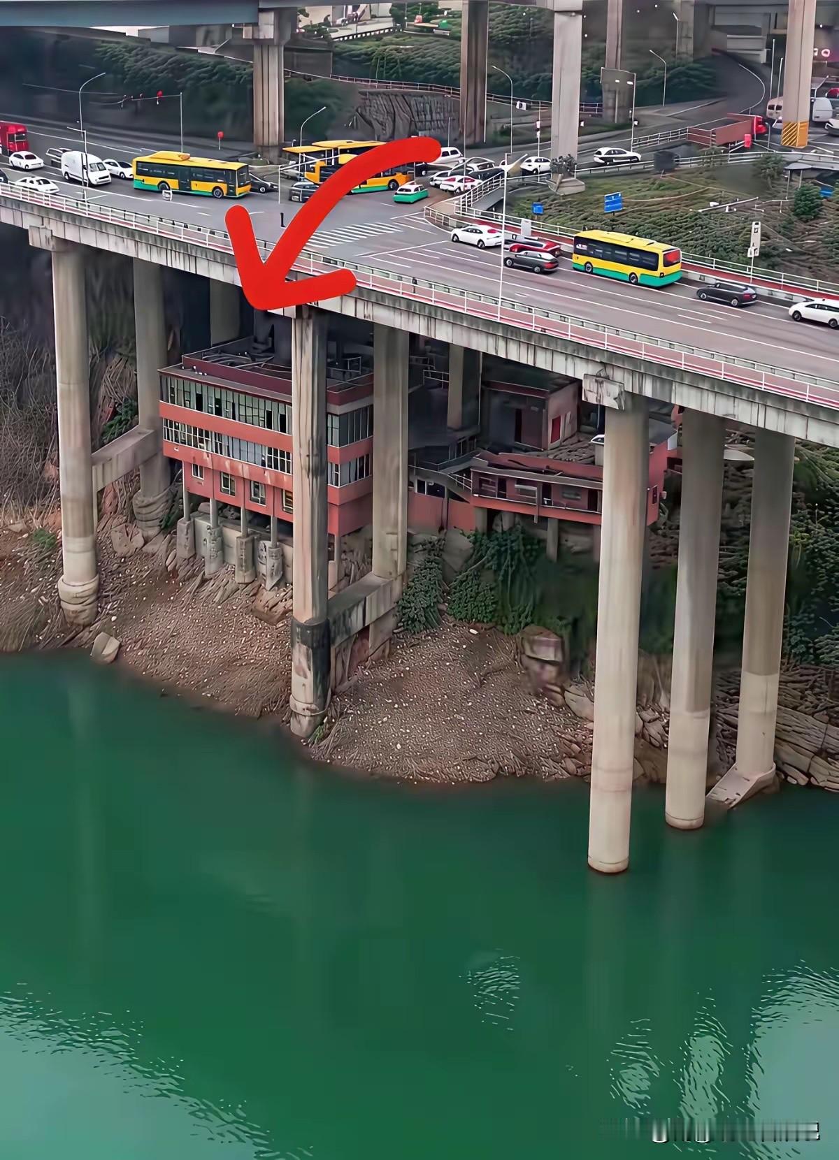 不得不说，住在这里，应该会失眠吧？