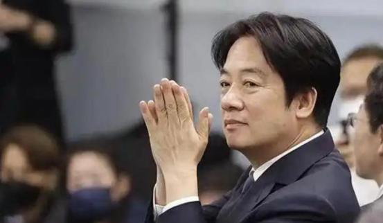 知道害怕了吗！大陆在93大阅兵时邀请国民党老兵观看阅兵，岂料消息发出不到24小时