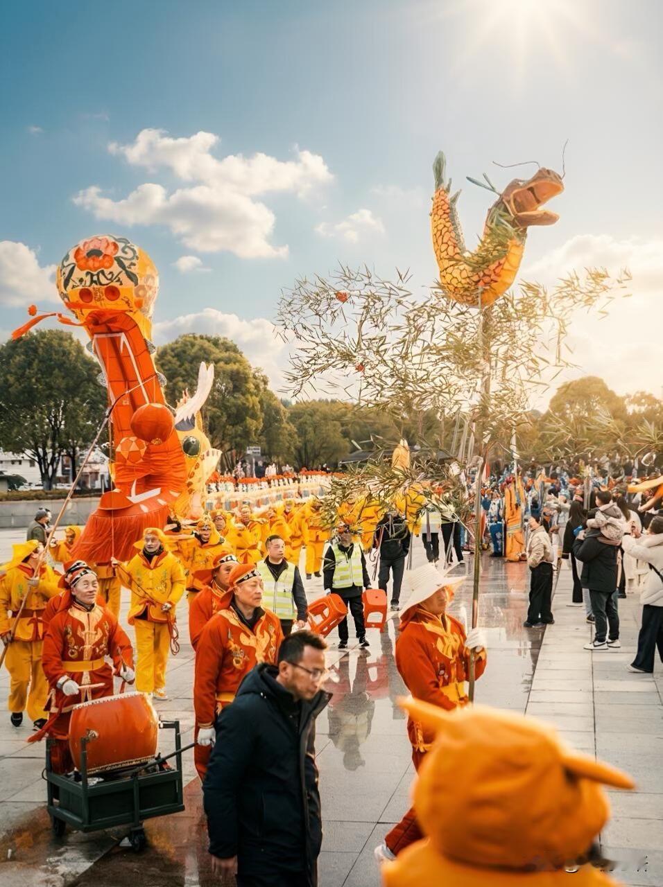 婺源春节也太有年味了婺源的新年也太热闹了，这才是真正的过年氛围啊！正月初