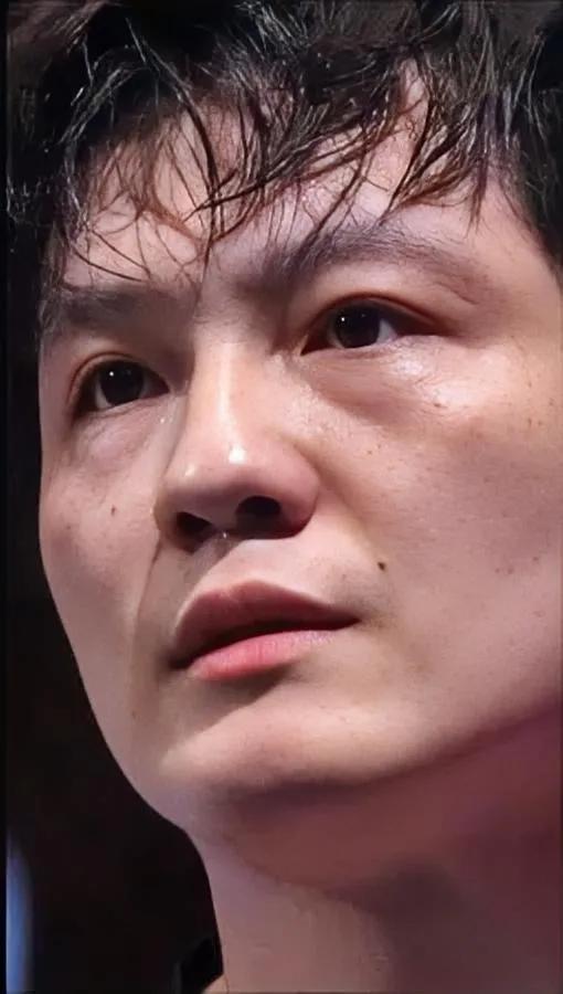 樊振东啊这次亏惨了你说你偏赶这时候掉链子？全网盯着的决赛场，连着被大