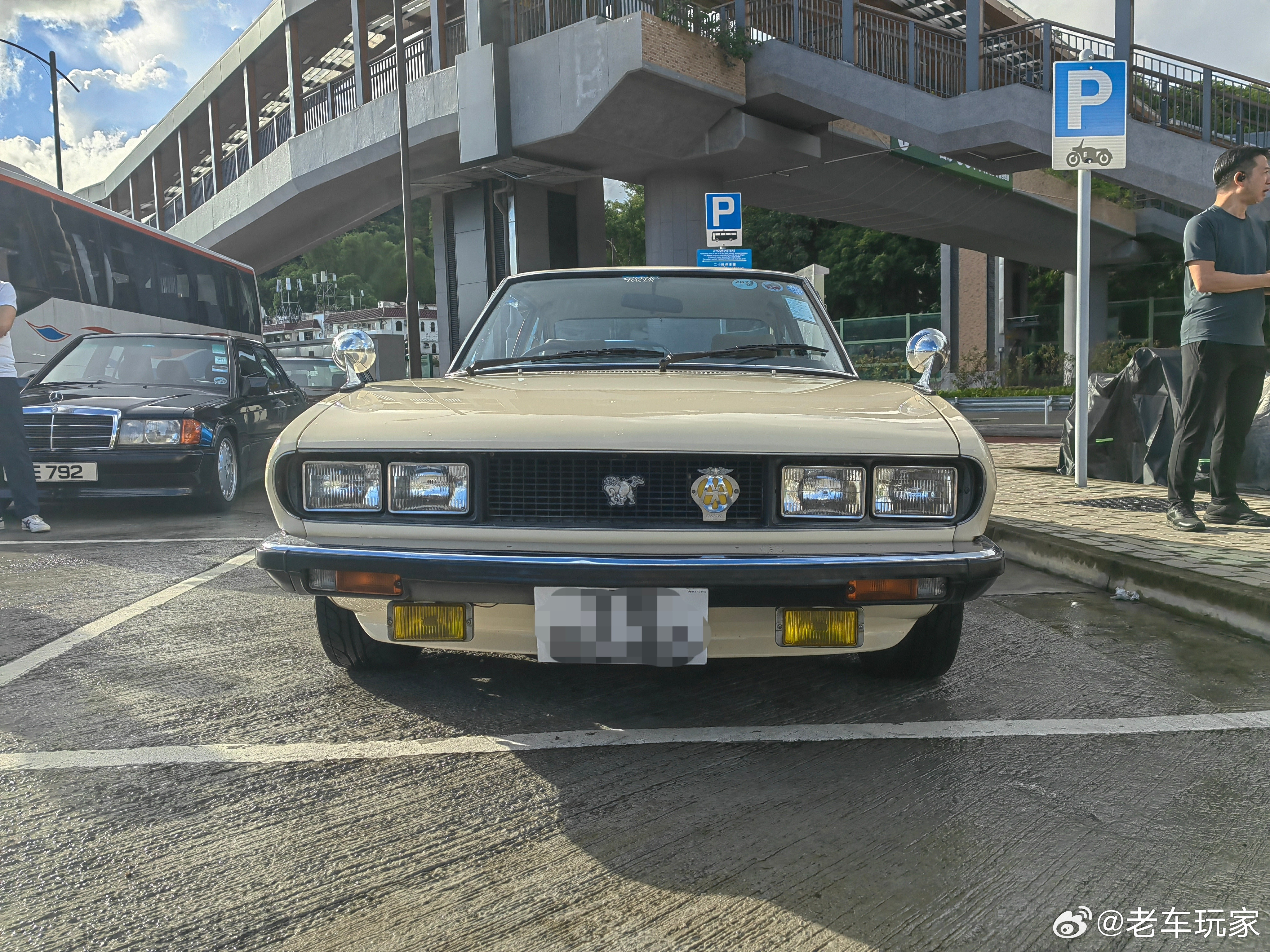 日本五十铃的货车大家一定不会陌生，但五十铃居然有跑车？？？？是的，70年代他们