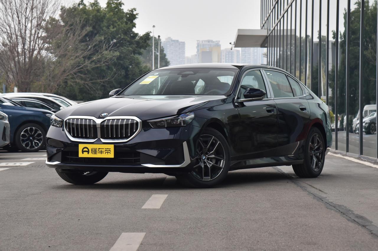 月销量12976台，跌至28.5万的宝马5系，性价比确实高家人们，你们敢信吗？