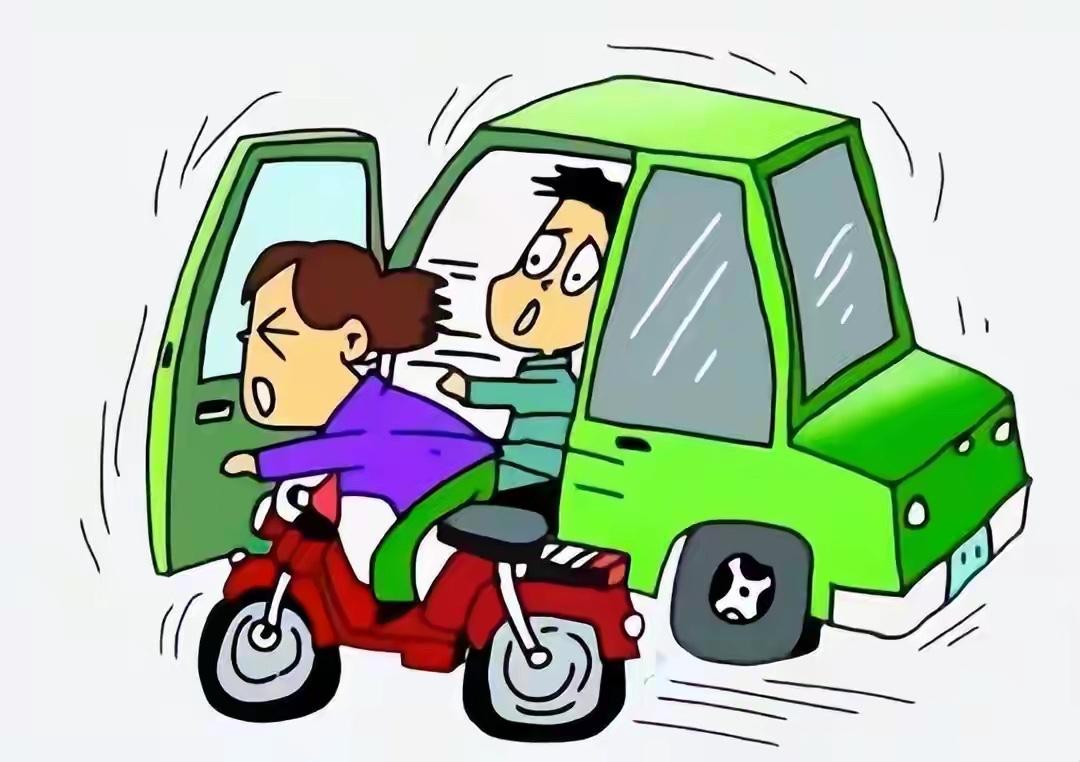 大同开门杀事故，男子倒地被碾压后死亡，官方通报：两司机被传唤4月15日上午8时