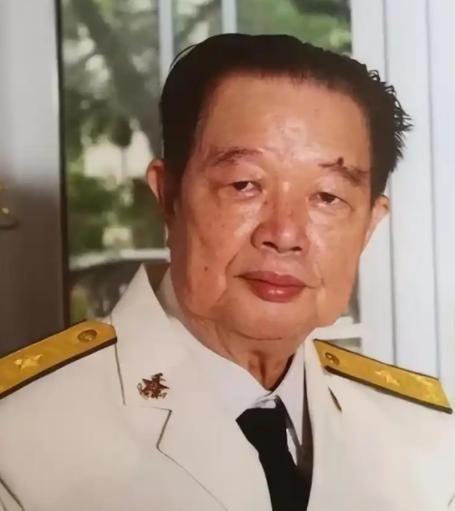 中国不开第一枪！金一南教授说过：“如果不是1988年陈伟文将军果断亮剑，击沉越军