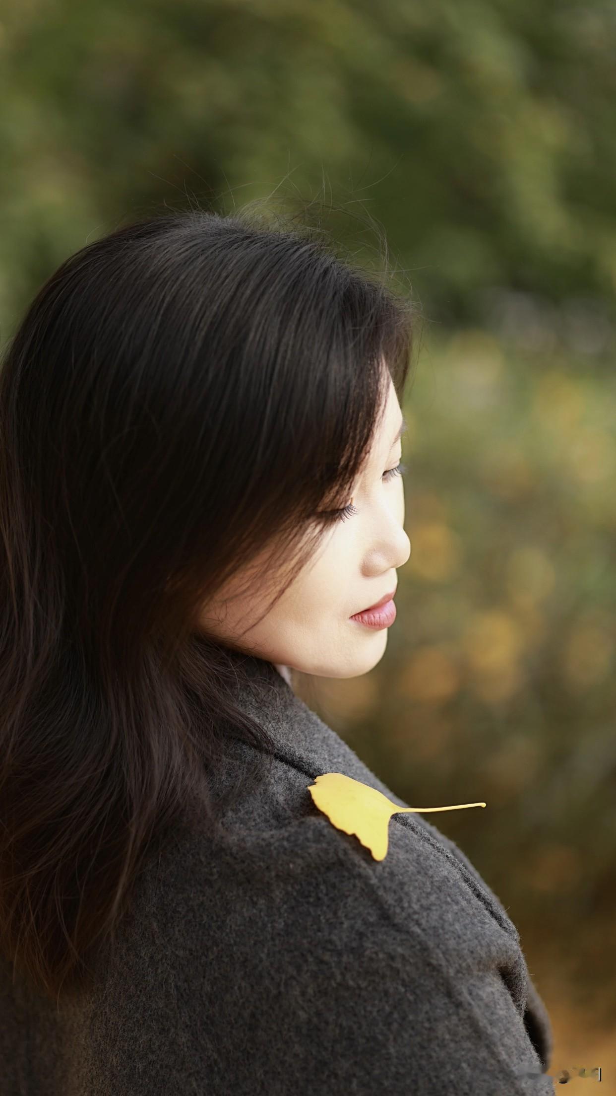 女人真正的美是什么样的？有丰富的内涵，不断学习充实自己。