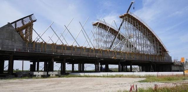 加州高铁修了17年，特朗普终于忍无可忍！特朗普称，联邦政府将不再为这个“骗局”“