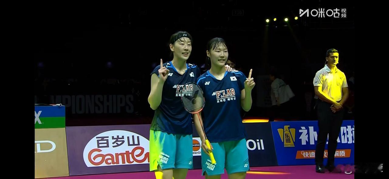 刘圣书谭宁0比2李绍希白荷娜（-15，-15）获得2026年印度羽毛球世锦赛女
