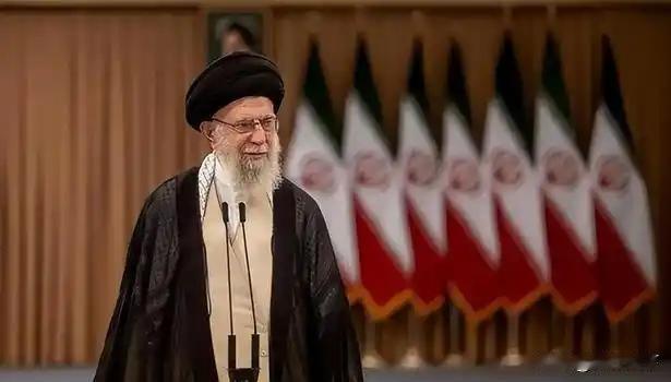 哈梅内伊紧急转入地堡！1月28日上午，伊朗国内传来新消息来源:李主论伊朗