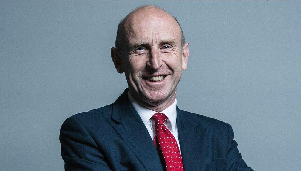 英国防长扬言“协防台湾”，刚说完立刻找补：我就是那么一说正在澳大利亚访问的英国