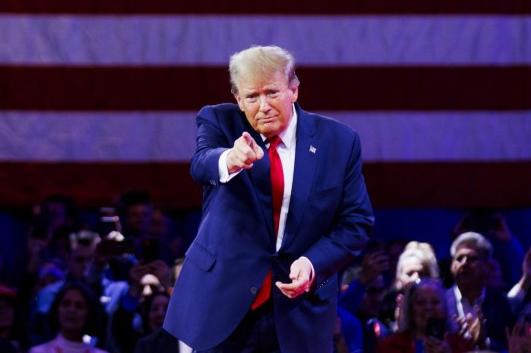 现在终于知道为啥老美与咱们的关税贸易战突然熄火了。谁也没料到，特朗普签下的那