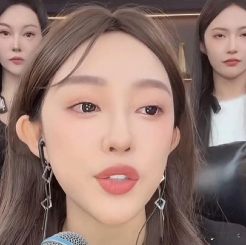 娜美说醋王是直播天才，他是最简单的人！我认识这么多人，互