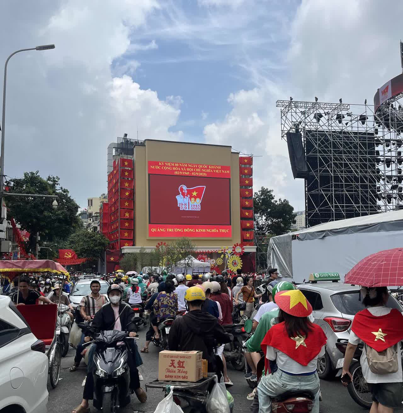 明天就是越南国庆节了河内酒店价格普遍上涨每晚价格1000-3000之间