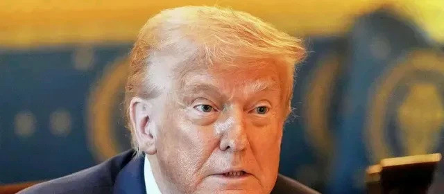 特朗普：穷国买我武器，离谱！美国总统特朗普最近干了件让人