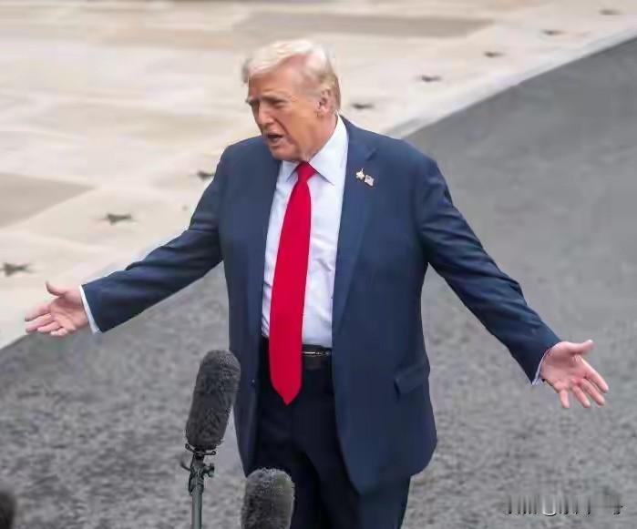 战火开始烧向委内瑞拉本土。特朗普已经下达命令，让美军时刻做好准备，准备对委内瑞