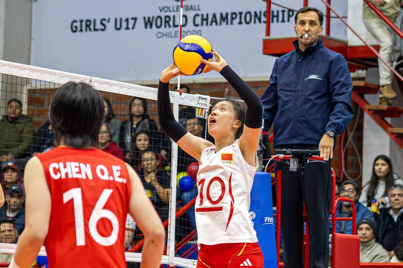 U17女排世锦赛积分榜更新！中国女排3-0横扫，三连胜高居榜首！日本1-3被