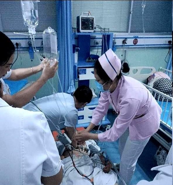 “令人痛心！”5月18日，青岛一9岁孩子因为玩游戏充钱，被爸爸用电线毒打。三小时