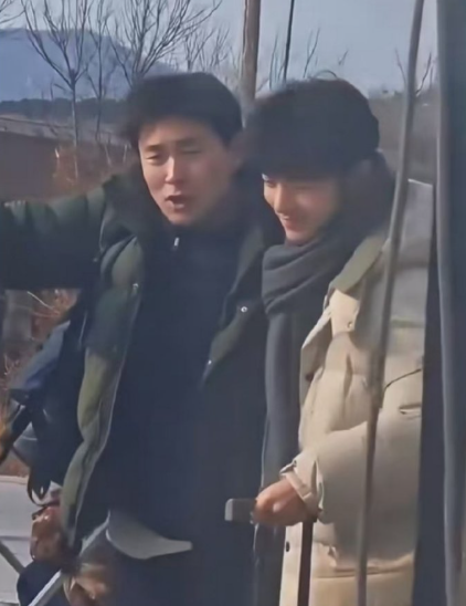 王彦霖投票肖战King哈哈哈，我看了好几遍，东北银王彦霖老师你也太可爱，期待小城