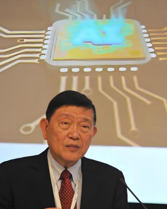 中芯国际创始人张汝京曾说，他说在自己离开台积电时，台积电董事长告诉他，你敢去大陆
