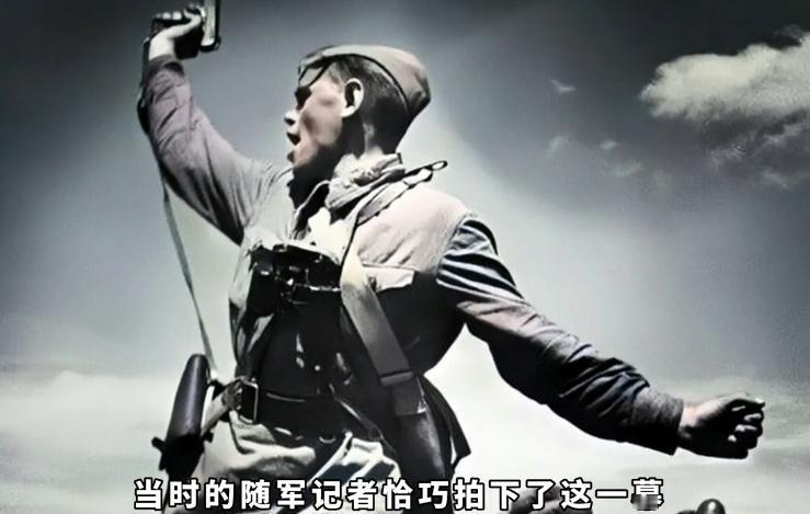 呵呵，这就是乌克兰男人去当兵的场景。一位乌克兰女子近日发布了她的丈夫入伍当兵的