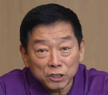 此时此刻的魏建军,恐怕肠子都要悔得发青了,他后悔的非只是放了狠话,也并非仅
