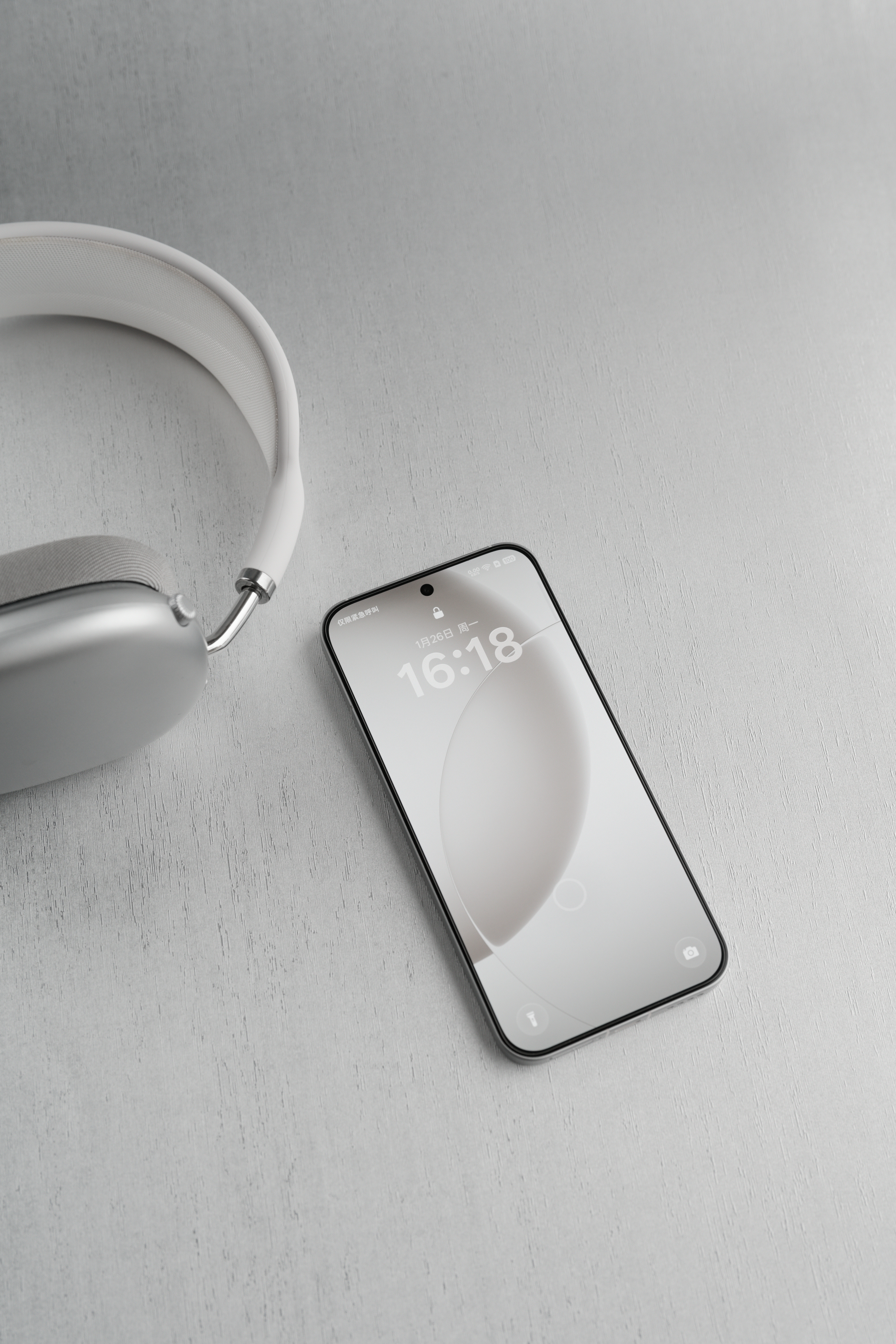 早，随手瞎拍了一组真我Neo8。这代Neo8的设计应该说是最抓人眼球的一点