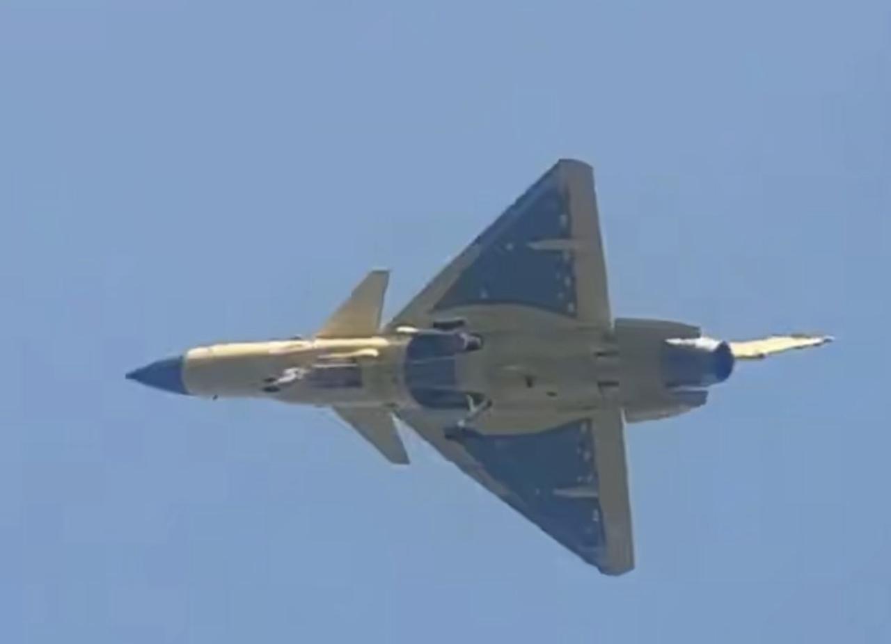 又开了眼了！在2026年，六代机都已经马上要定型的时代，我们又看到了黄色皮肤