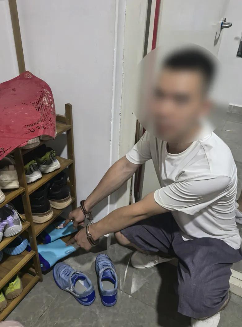辽宁沈阳，一名女子感觉自己放在家里的现金变少了，但以为是自己记错了就没有多想，直