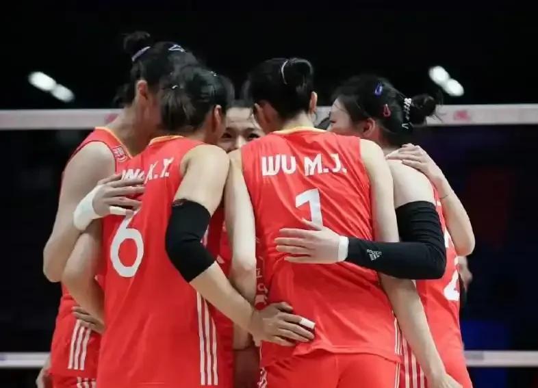 中国女排美国站开门红！艰难战胜多米尼加，王缓缓仅得7分！刚结束的中国女排，对阵多