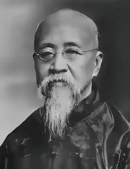 1921年，北洋政府将15万斤、装了8000个麻袋的明清两朝档案，当成废纸作价4