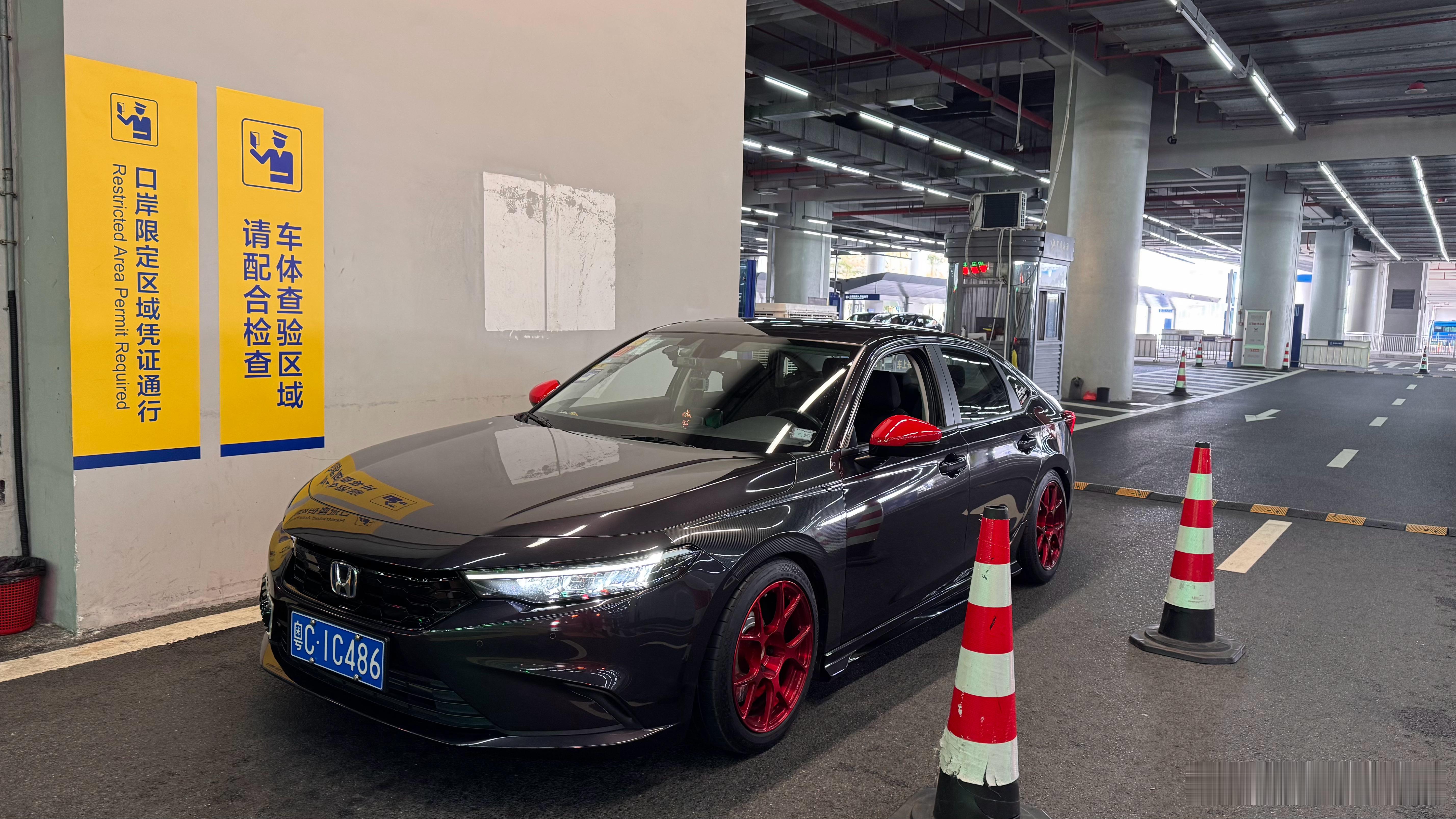 之前找到一个“粤车南下”的bug…今日破案了…理由很绝…因为我有一辆澳门单牌车，