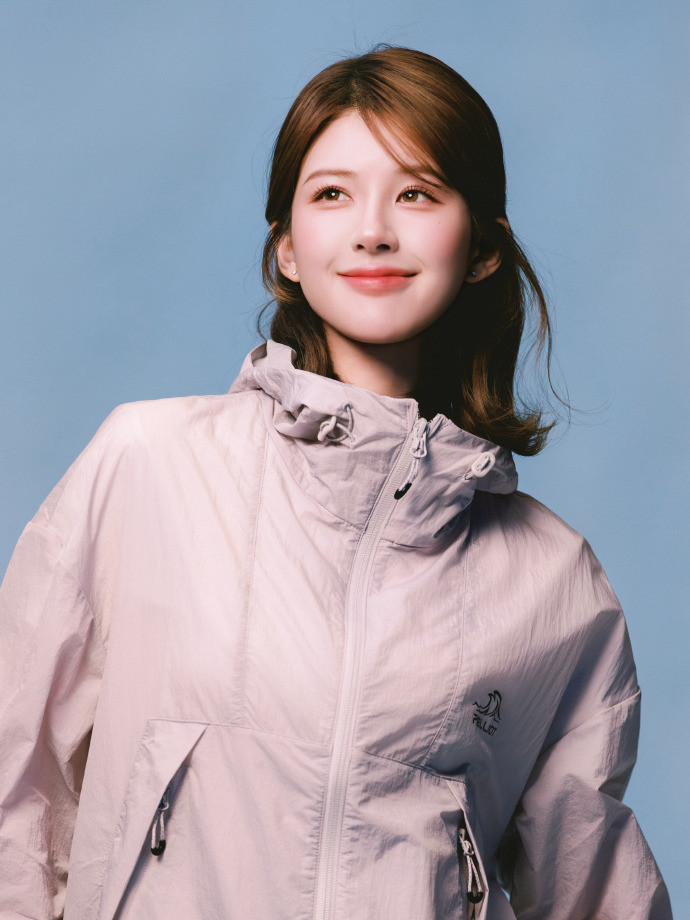 1.张艺谋考虑开《惊蛰无声2》，易烊千玺和甄子丹已经第一时间确定会去，刘耀文也还