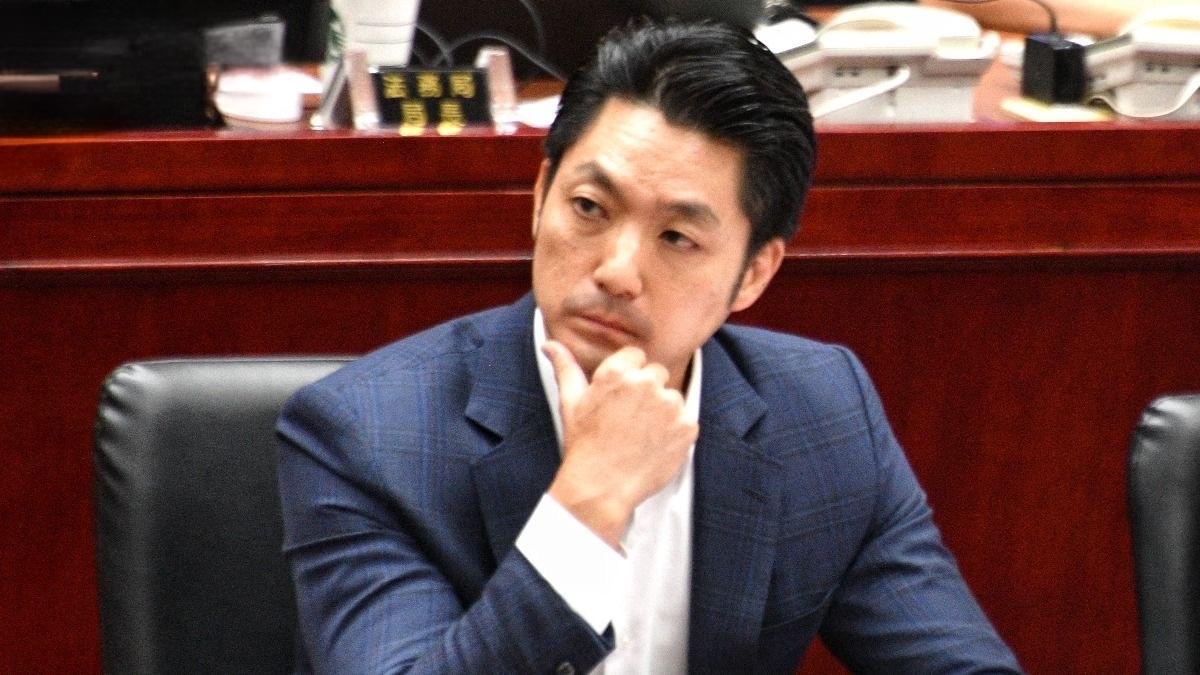 解放军围台军演蒋万安竟然叫嚣：我予以严厉谴责针对解放军今（29日）突然