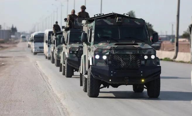 叙政府军接管油田强调中央统一管理路透社报道，叙利亚政府军（17日）宣布接