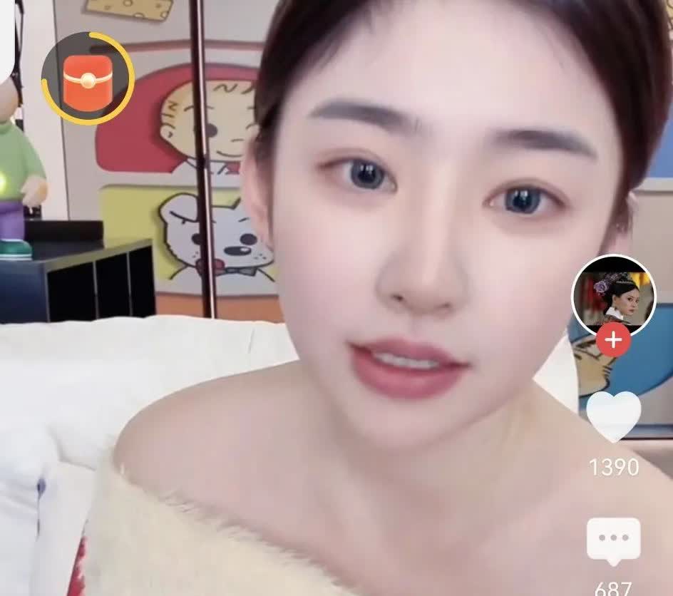 王思聪的前女友中，谁都比不上黄一鸣，不愧是受过高等教育的人，见识和思维方式不一样