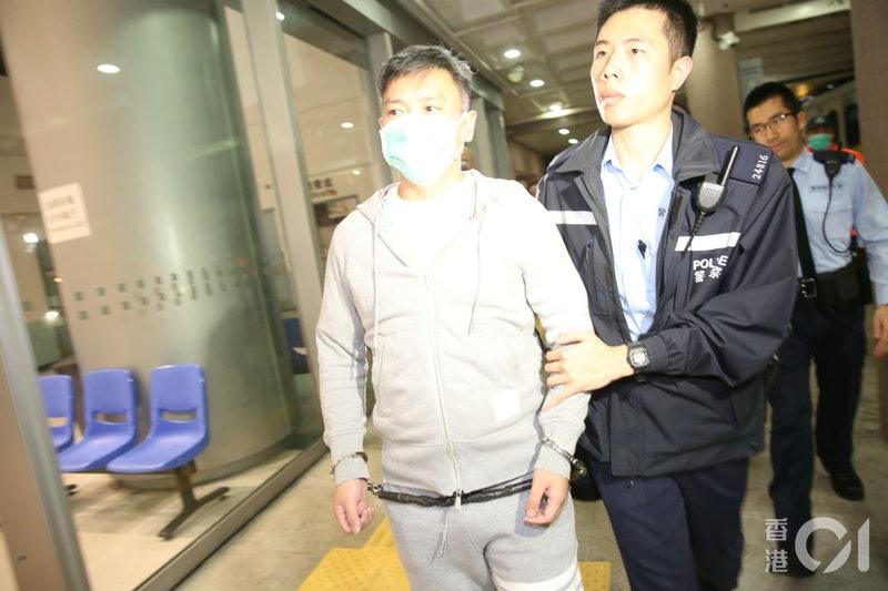 新义安头目细B被捕｜做太上皇吸各派扩势力，生活极尽奢华情人成群！黑社会新义安头