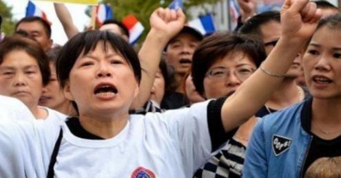 中日若开战，最慌的不是百姓！而是那些在日华人，他们在日本奋斗了半辈子，有房有车又