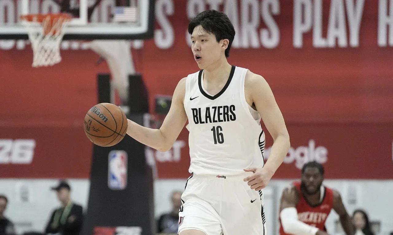 杨瀚森夏联“提前交卷”，这是要逆天改命？家人们，7月19号这天，开拓者记者Da
