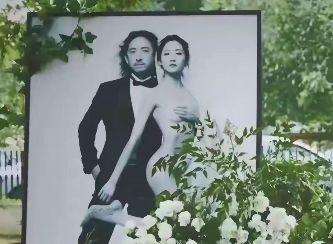 万千惠妈妈因为插手过度了，老人要适当退出女儿家庭，现在的夫妻俩的态度就说明一切了