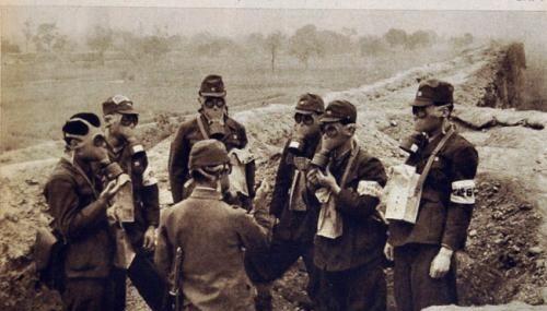 日军在东北地区犯下的暴行罄竹难书。一次，日军小队扫荡了伪满洲国的一处村庄，出人意