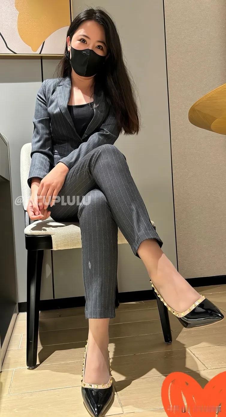 性感翘臀完美身材今天在家休息吧