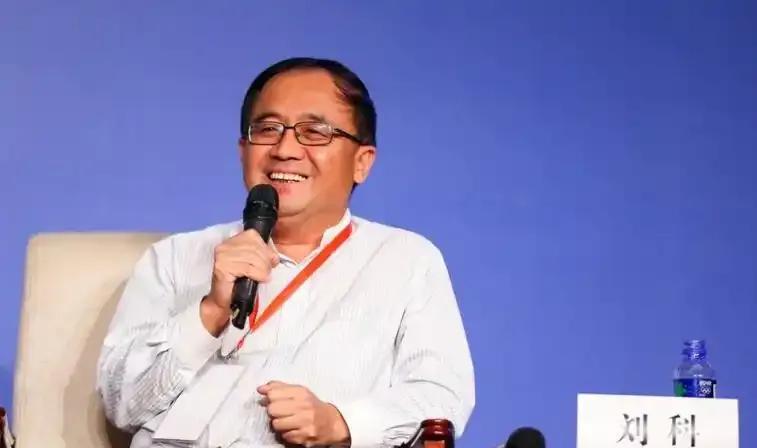 刘科，南方科技大学清洁能源研究院院长。偶然刷到他的视频，谈到当前的房地产市场的发